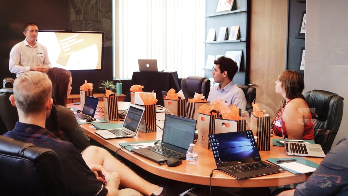 Accelerators in Marketing Agency Commission Plans